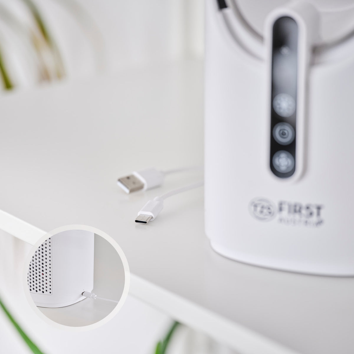 Tischventilator kabellos, blattlos, 7-Farben-Licht, USB-C