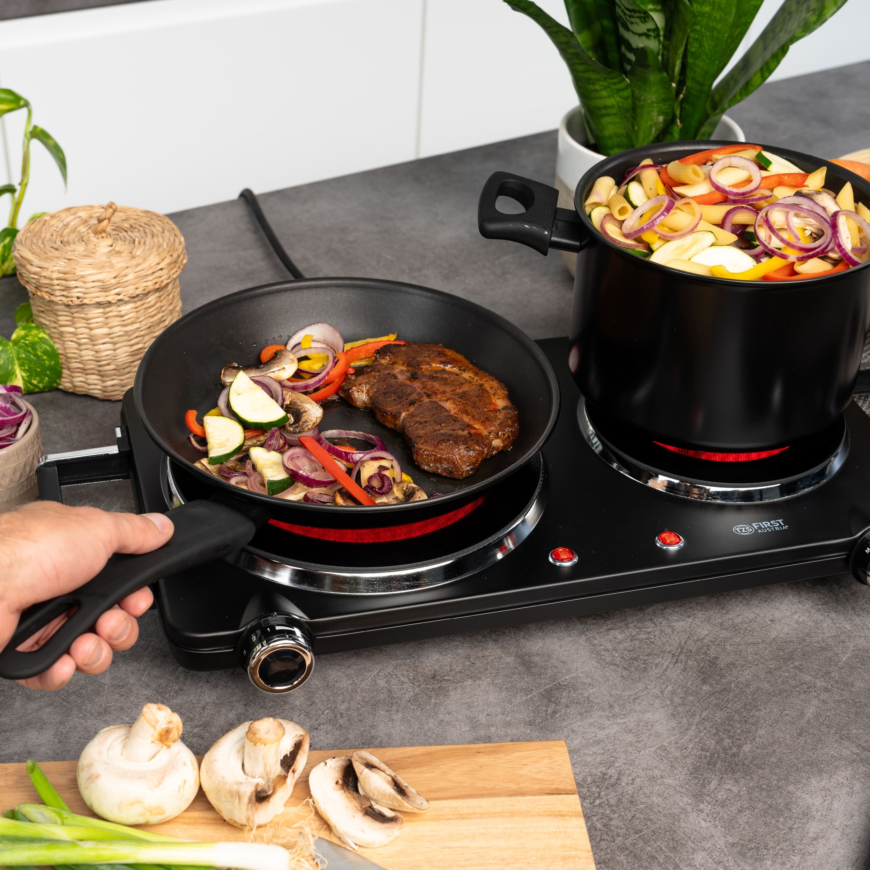 Double Infrared Hotplate 2500 W, Glass Ceramic, 22/16.5 cm