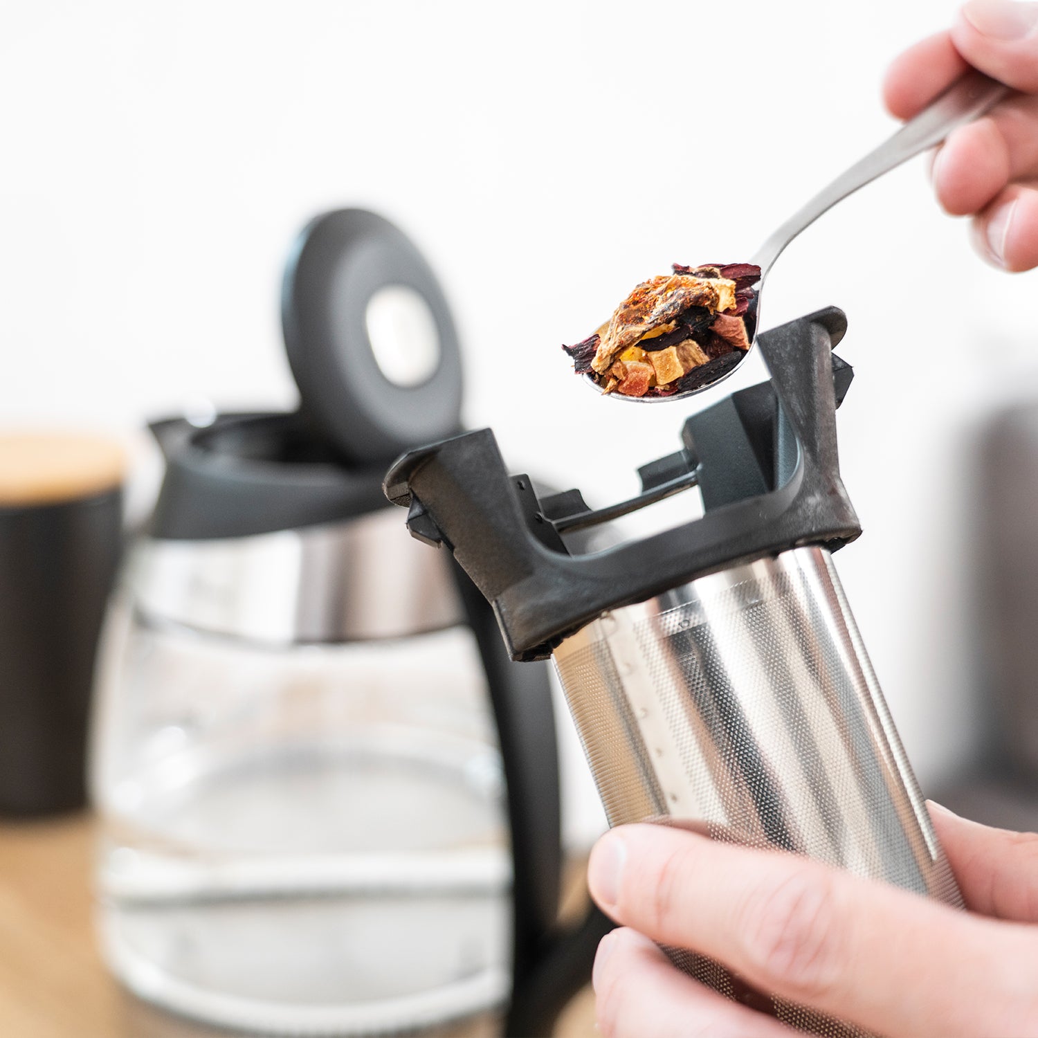 Mit Teefilter