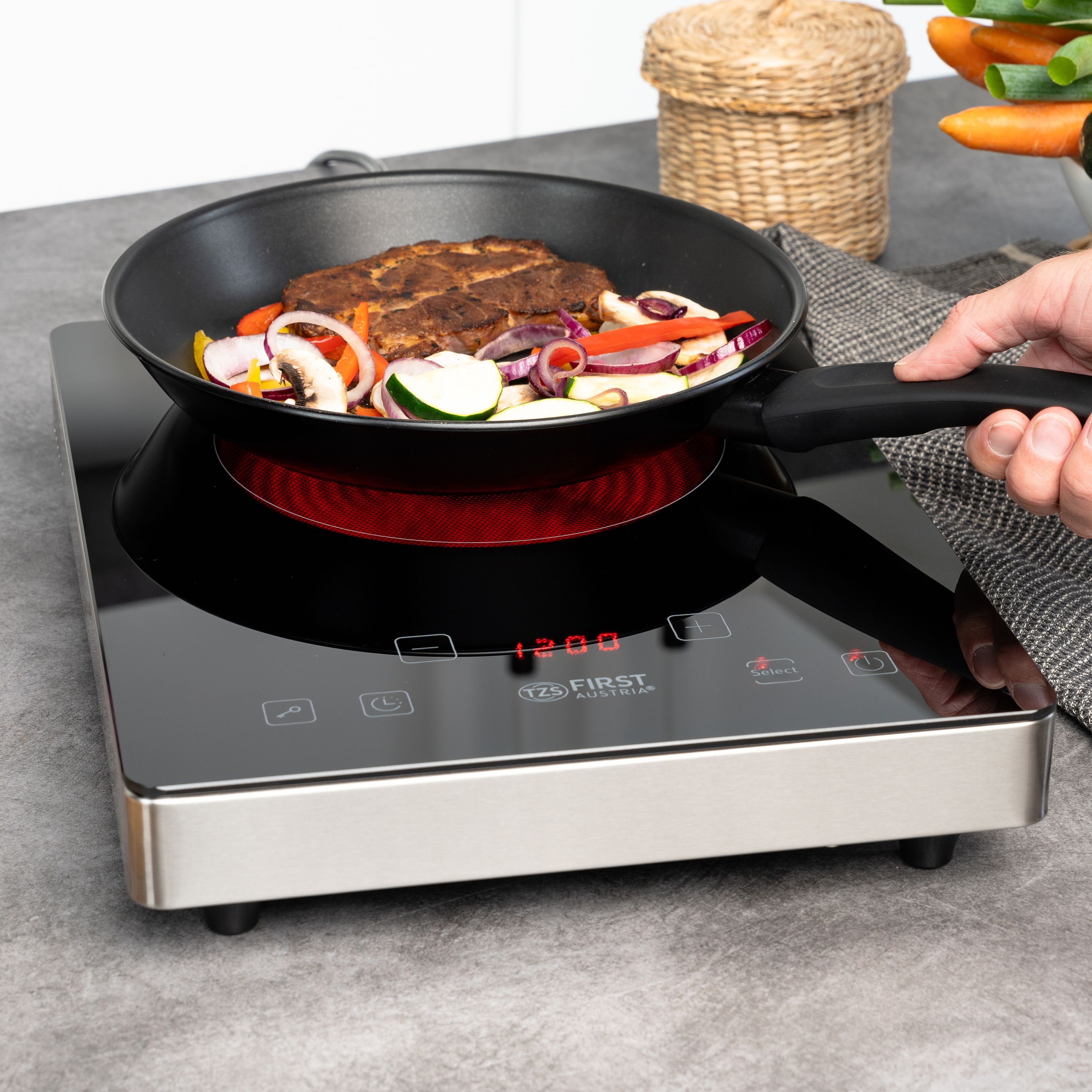 Infrared Single Hotplate 2000 W, Touch Display, Timer