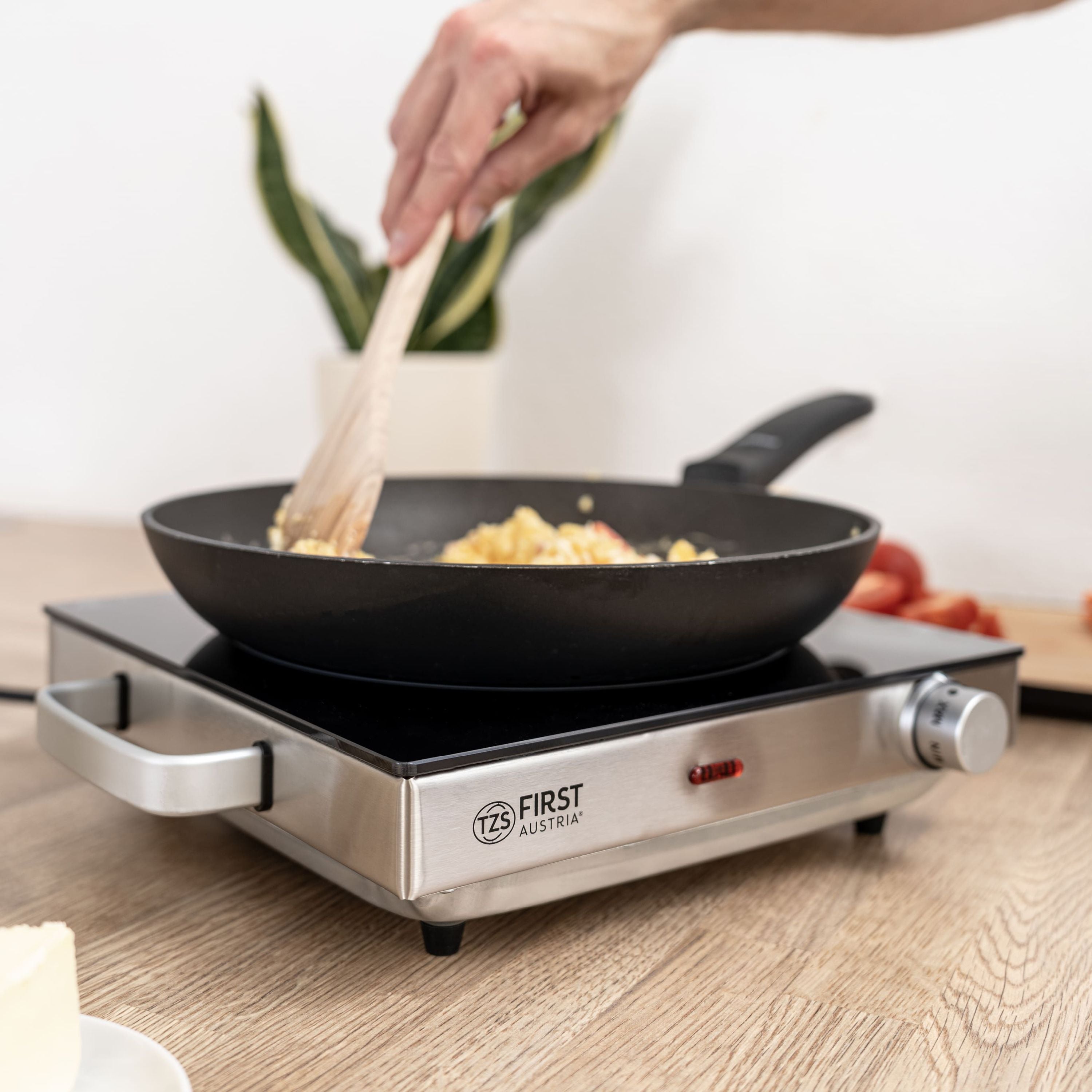 Infrared Single Hotplate 2000 W, Glass Ceramic, Silver/Black
