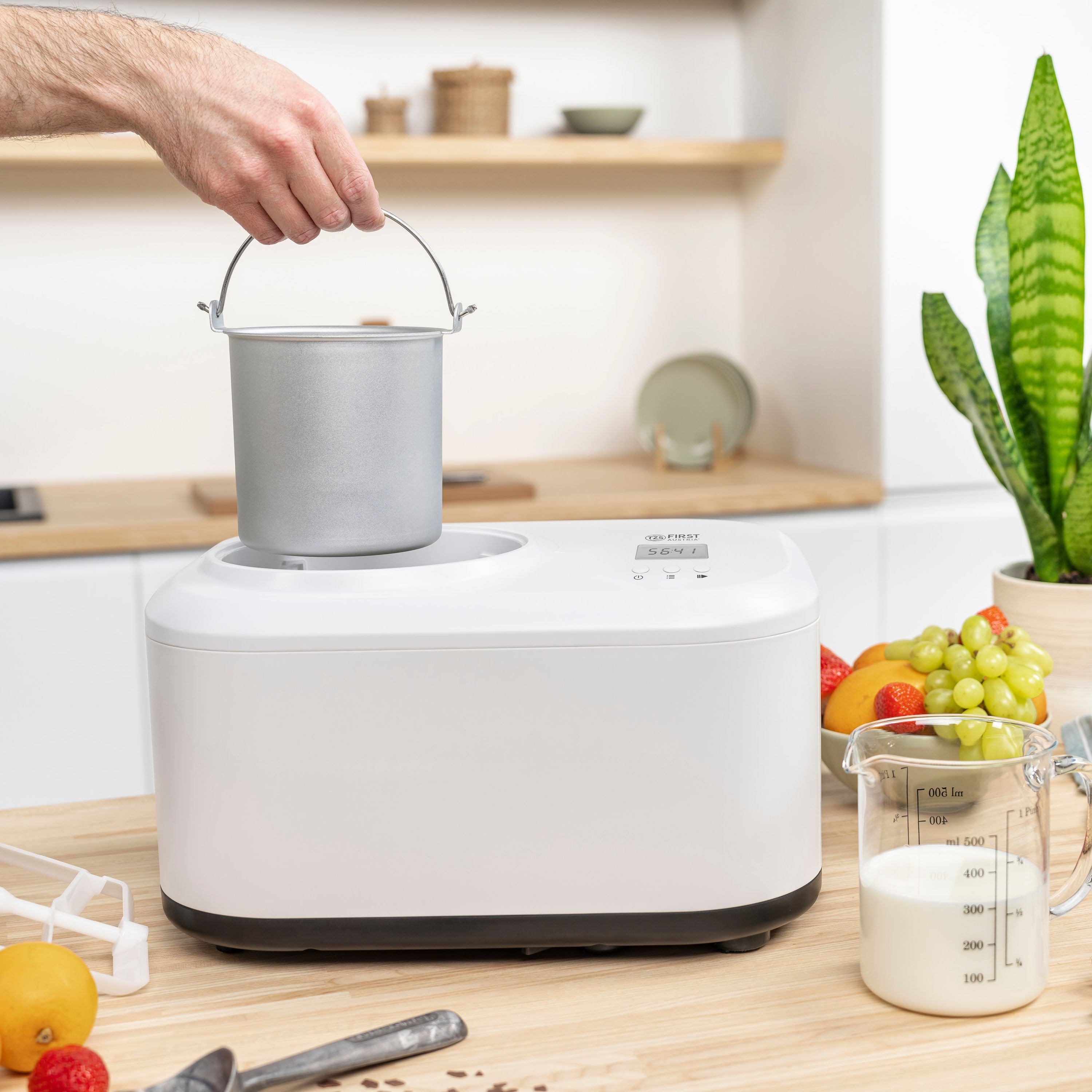 Eismaschine 1,2L, Edelstahl, mit Kühlkompressor