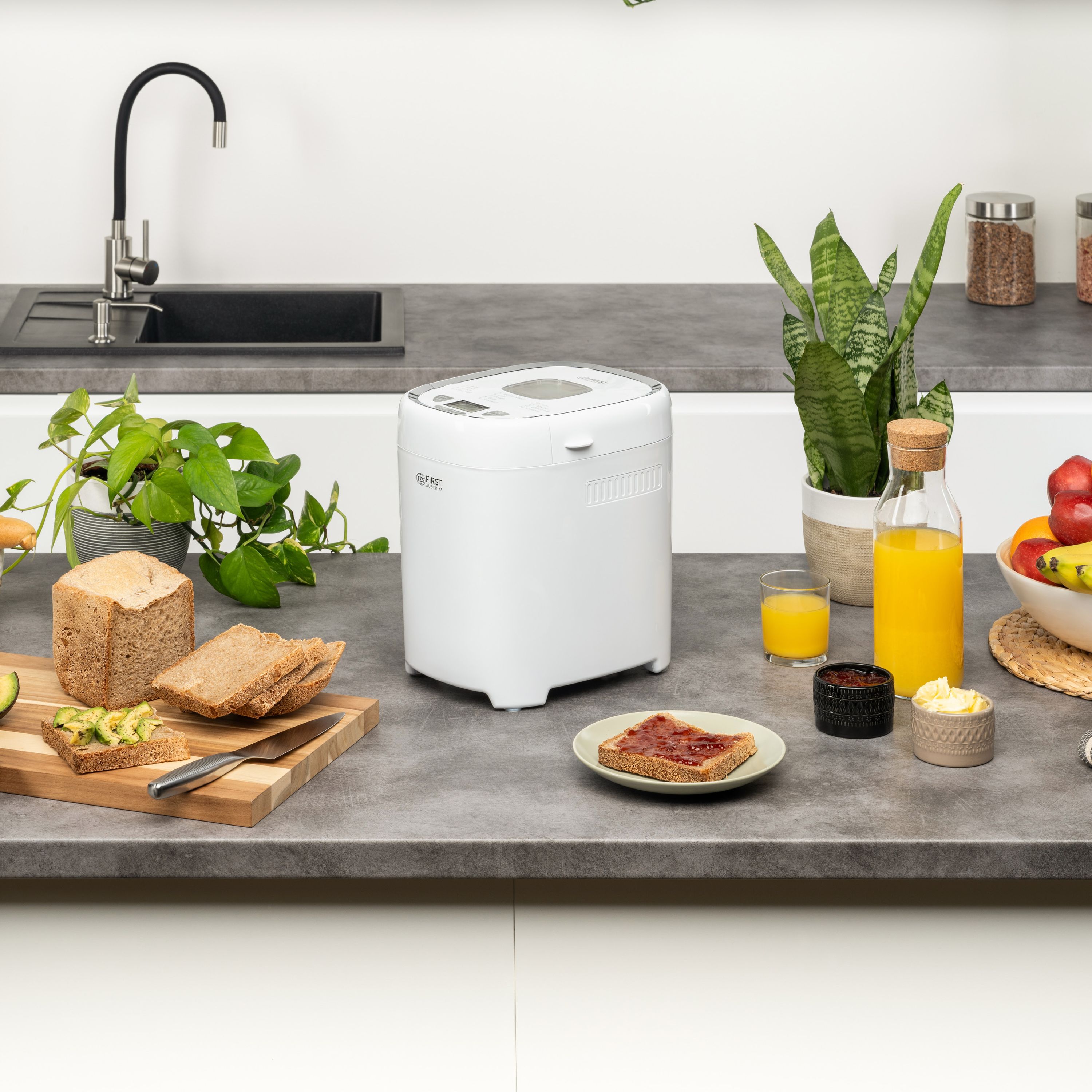 Bread Maker 900g, 13 Programs, Non-Stick Coating