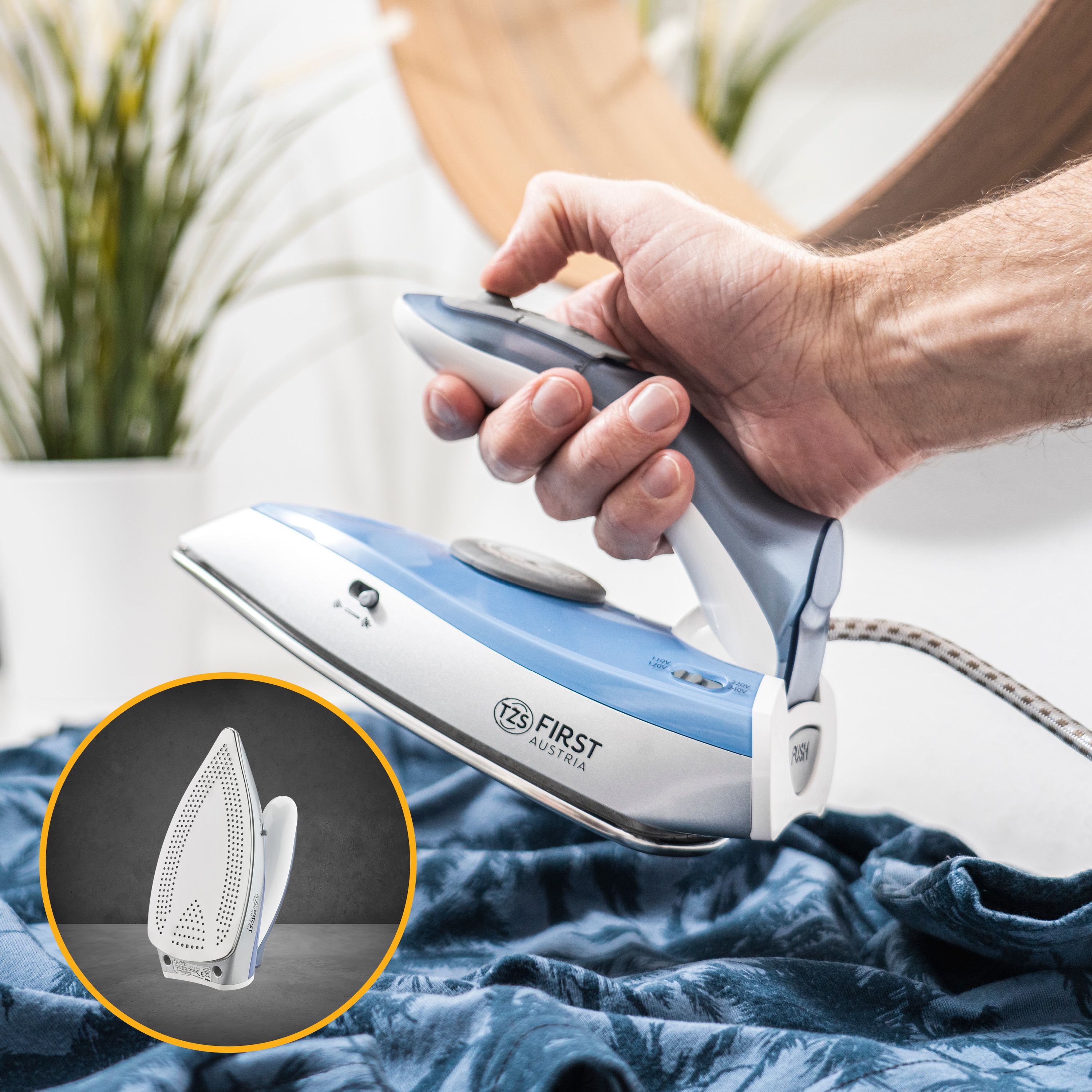 Ferro da Stiro da Viaggio 60 ml, Manico Pieghevole, Piastra in Acciaio Inox